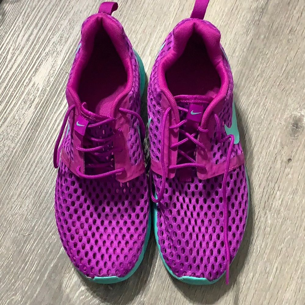 Women’s purple and turquoise mesh Nike roshes